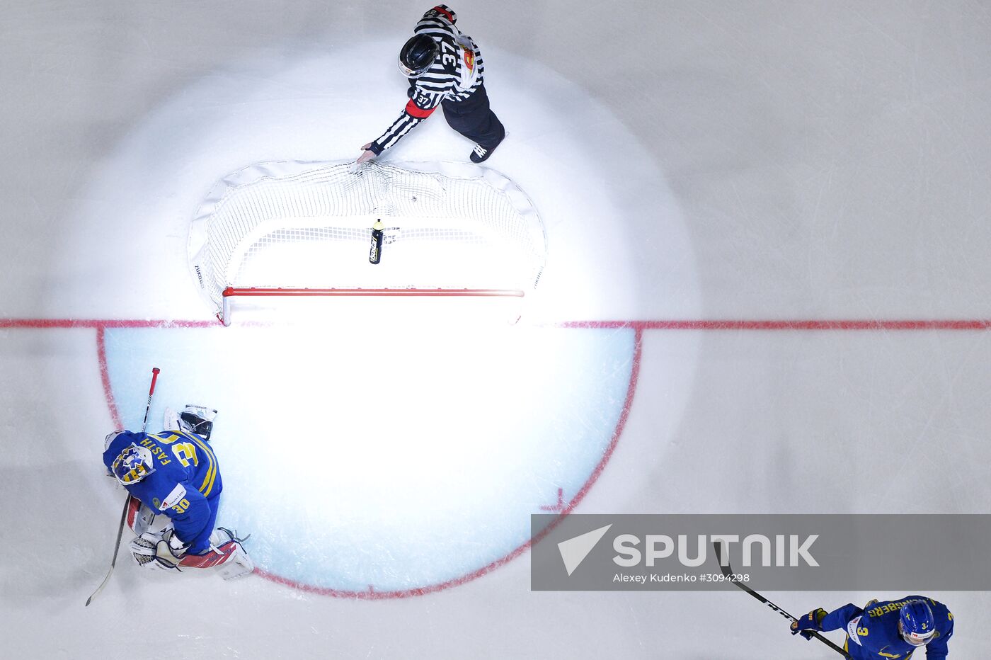2017 IIHF World Championship. USA vs. Sweden