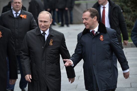 President Putin, Prime Minister Medvedev attend military parade on 72nd anniversary of victory in Great Patriotic War