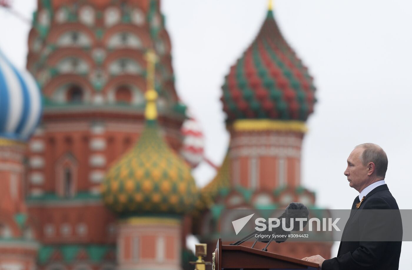 President Putin, Prime Minister Medvedev attend military parade on 72nd anniversary of victory in Great Patriotic War