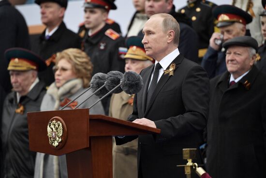 President Putin, Prime Minister Medvedev attend military parade on 72nd anniversary of victory in Great Patriotic War
