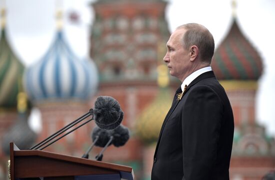 President Putin, Prime Minister Medvedev attend military parade on 72nd anniversary of victory in Great Patriotic War