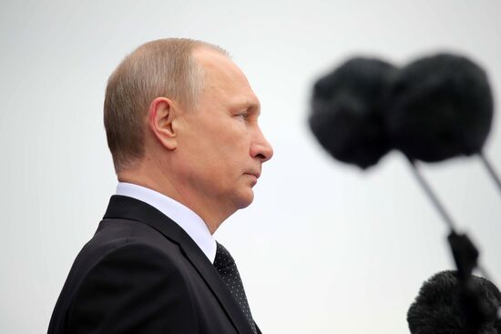 President Putin, Prime Minister Medvedev attend military parade on 72nd anniversary of victory in Great Patriotic War