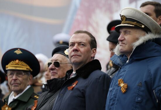 President Putin, Prime Minister Medvedev attend military parade on 72nd anniversary of victory in Great Patriotic War
