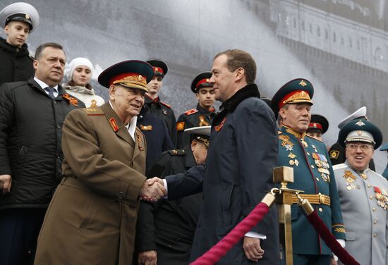 President Putin, Prime Minister Medvedev attend military parade on 72nd anniversary of victory in Great Patriotic War