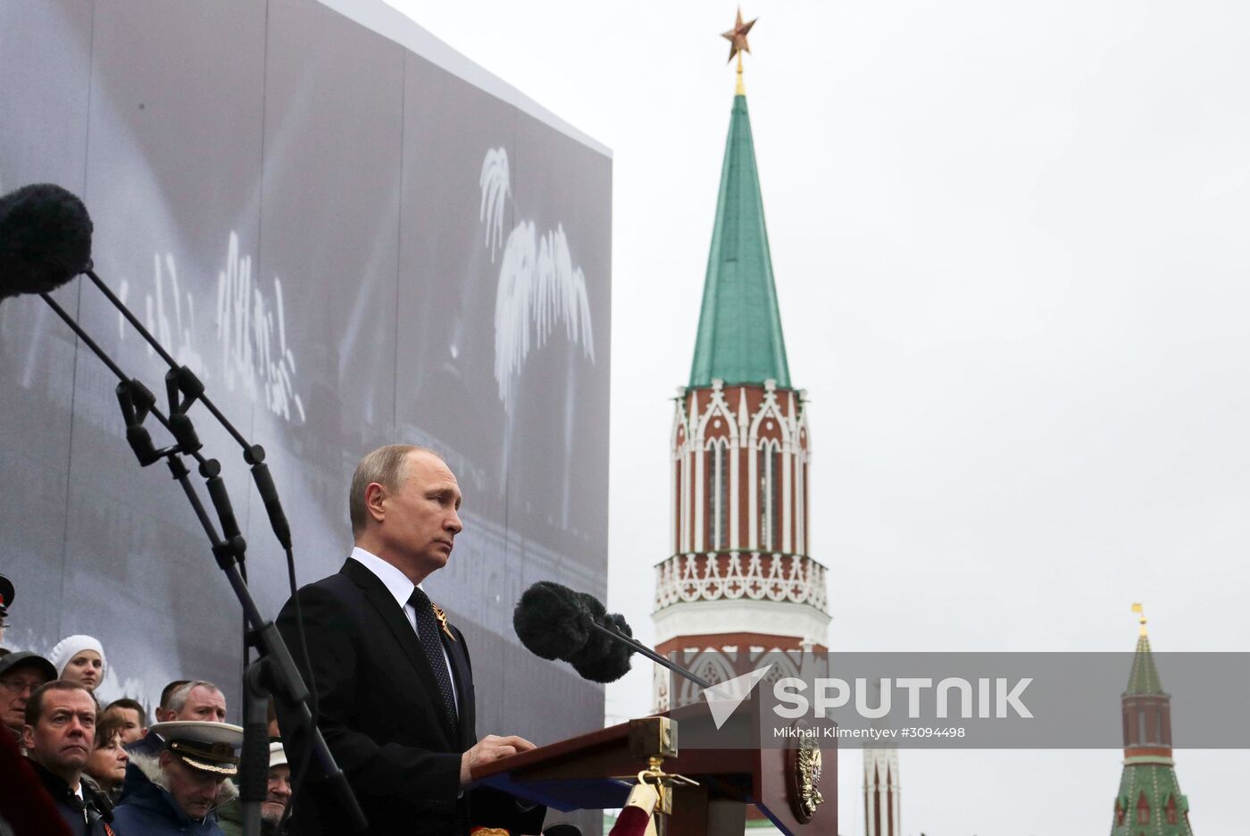 President Putin, Prime Minister Medvedev attend military parade on 72nd anniversary of victory in Great Patriotic War