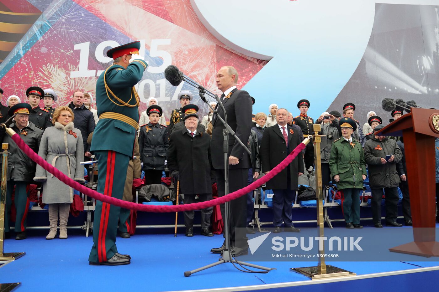President Putin, Prime Minister Medvedev attend military parade on 72nd anniversary of victory in Great Patriotic War