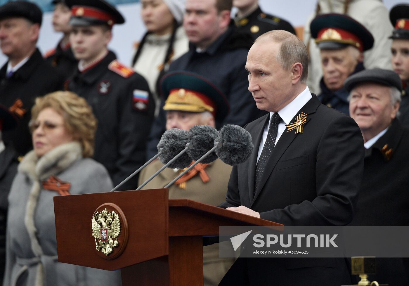 President Putin, Prime Minister Medvedev attend military parade on 72nd anniversary of victory in Great Patriotic War