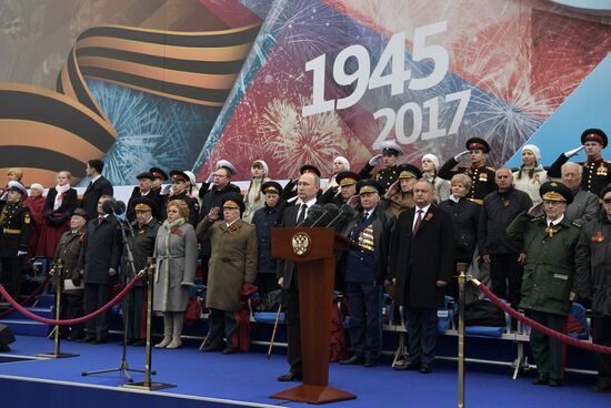 President Putin, Prime Minister Medvedev attend military parade on 72nd anniversary of victory in Great Patriotic War