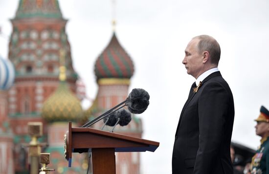 President Putin, Prime Minister Medvedev attend military parade on 72nd anniversary of victory in Great Patriotic War