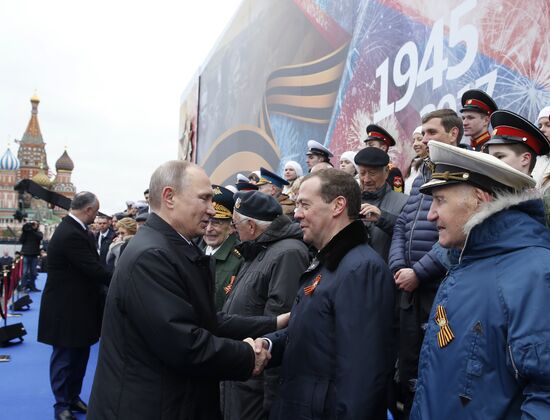 President Putin, Prime Minister Medvedev attend military parade on 72nd anniversary of victory in Great Patriotic War