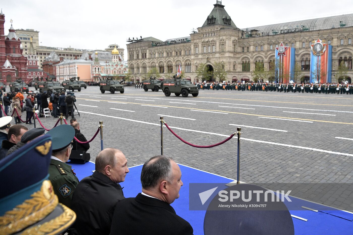 President Putin, Prime Minister Medvedev attend military parade on 72nd anniversary of victory in Great Patriotic War