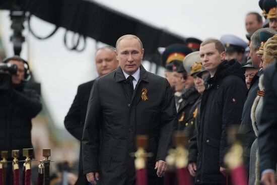President Putin, Prime Minister Medvedev attend military parade on 72nd anniversary of victory in Great Patriotic War