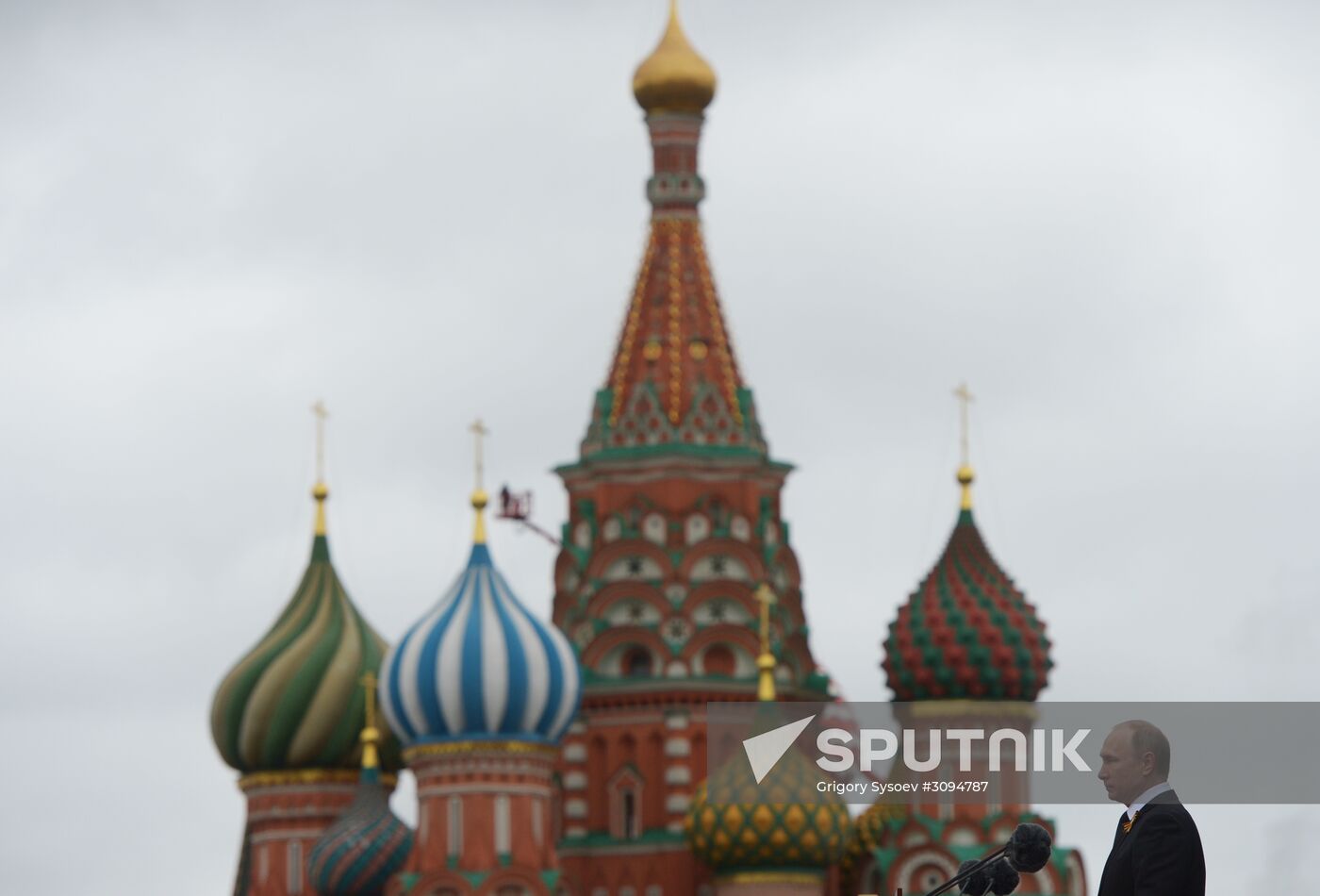 President Putin, Prime Minister Medvedev attend military parade on 72nd anniversary of victory in Great Patriotic War