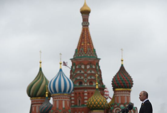 President Putin, Prime Minister Medvedev attend military parade on 72nd anniversary of victory in Great Patriotic War