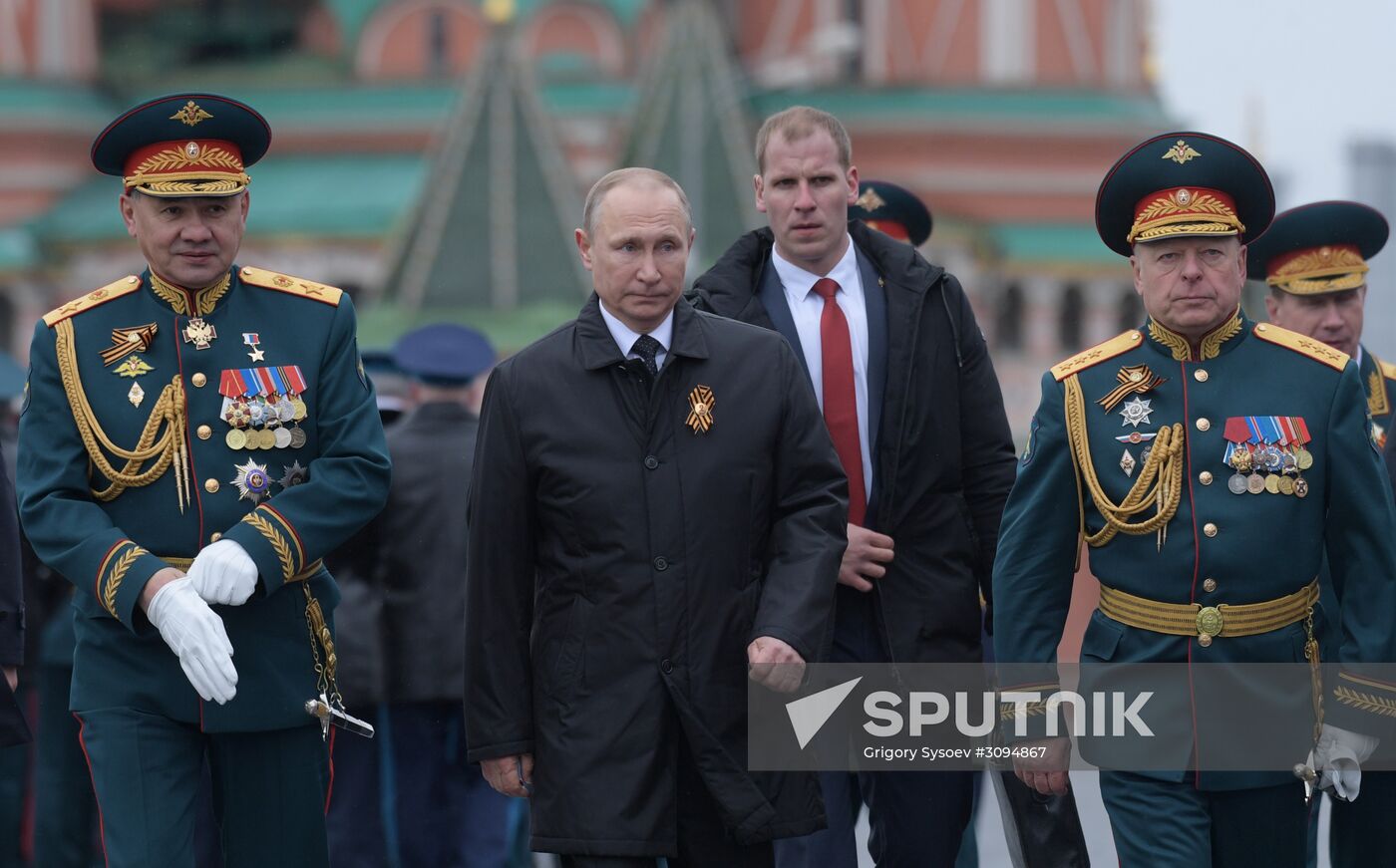 President Putin, Prime Minister Medvedev attend military parade on 72nd anniversary of victory in Great Patriotic War
