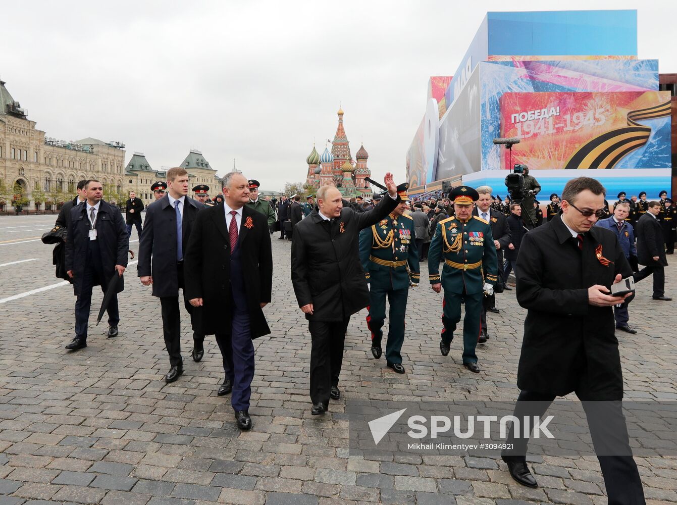 President Putin, Prime Minister Medvedev attend military parade on 72nd anniversary of victory in Great Patriotic War