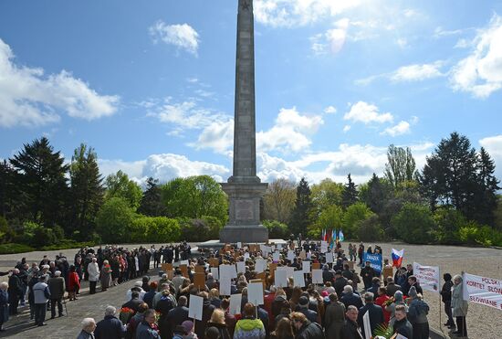 Immortal Regiment march in Europe