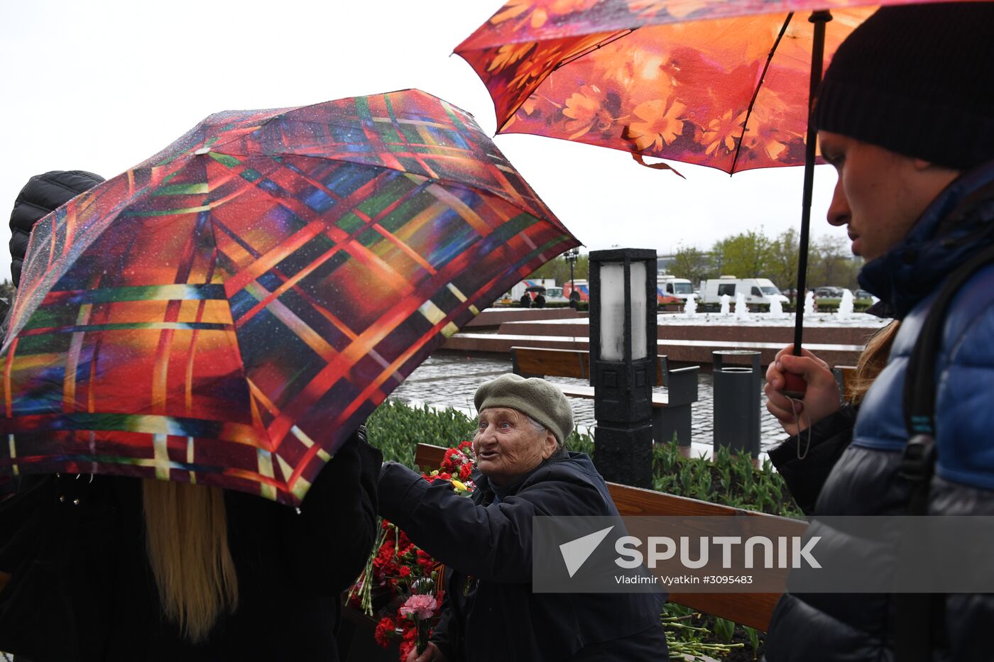 Mariinsky Theater's symphonic orchestra performs on Poklonnaya Hill