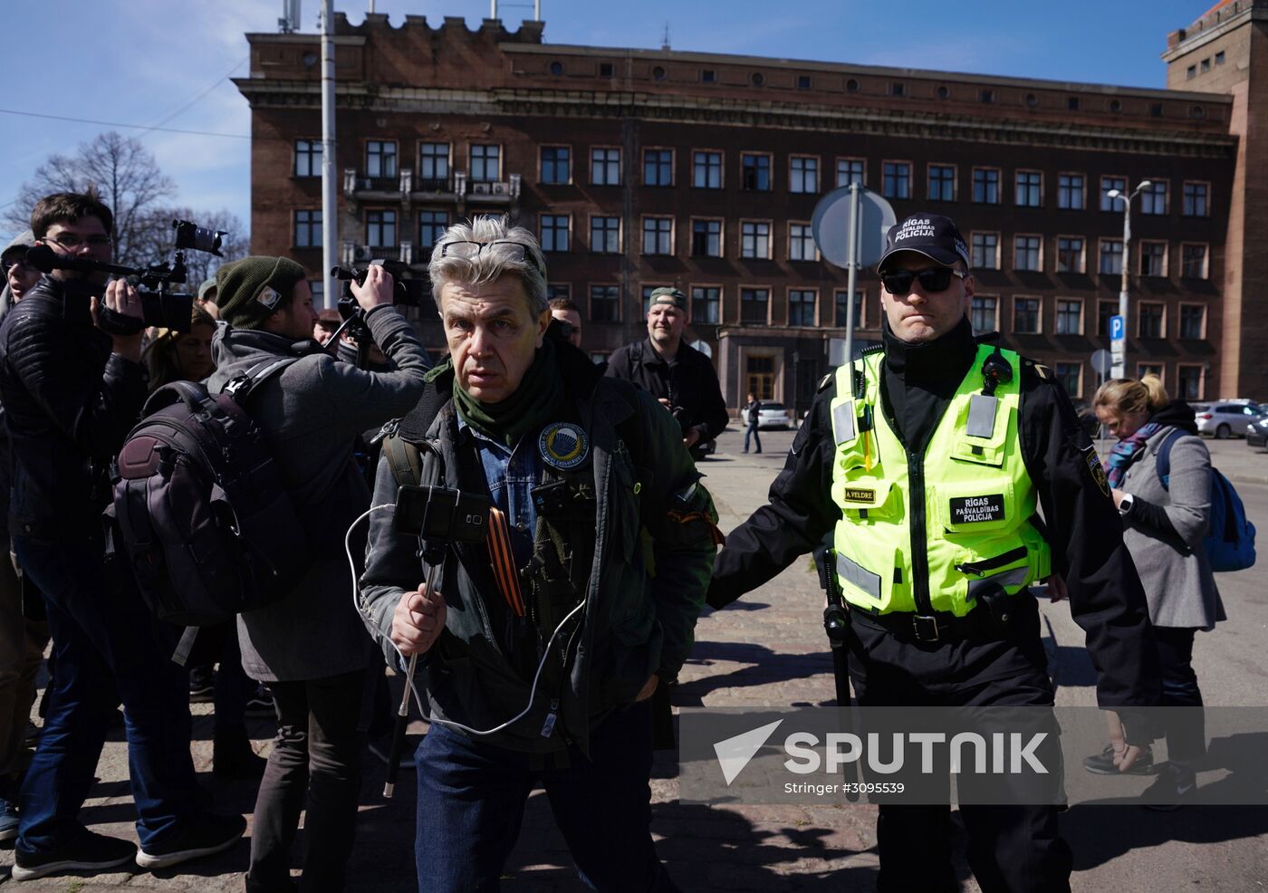 Radicals protest against Victory Day celebrations in Riga