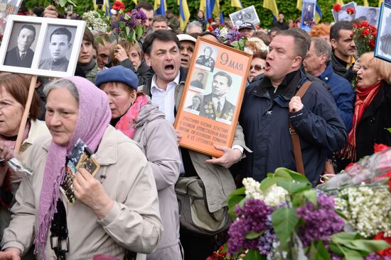 Immortal Regiment march abroad