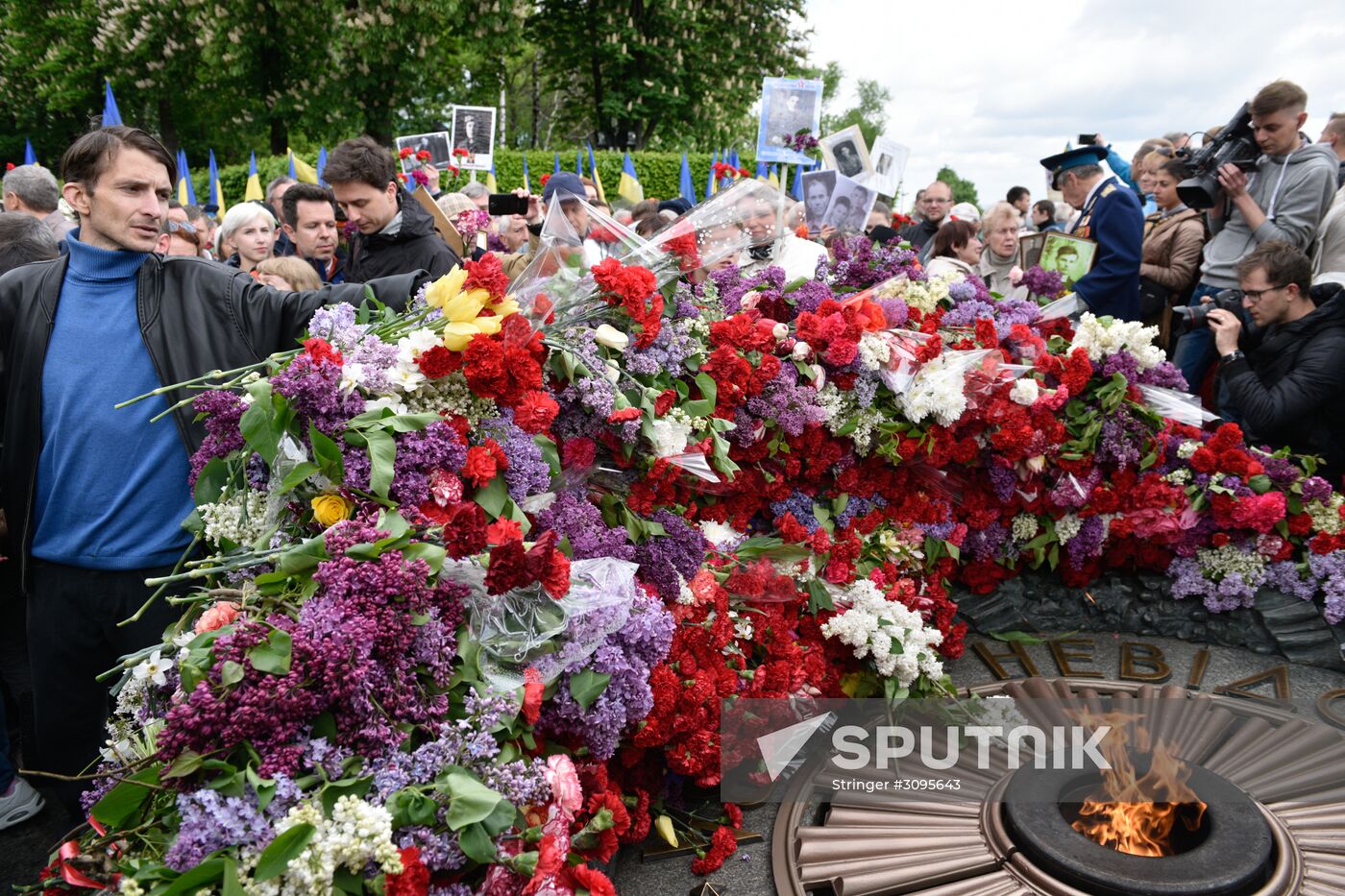 Immortal Regiment march abroad