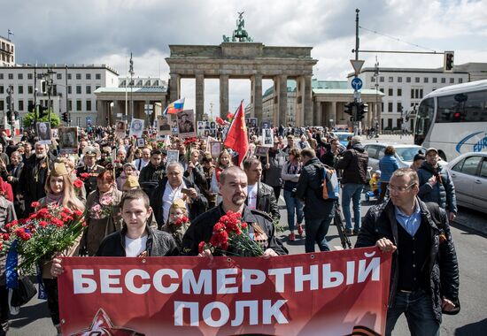 Immortal Regiment march abroad