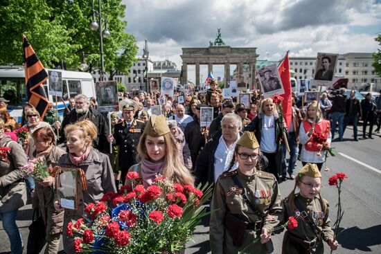 Immortal Regiment march abroad