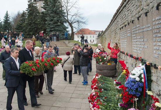 Immortal Regiment march abroad