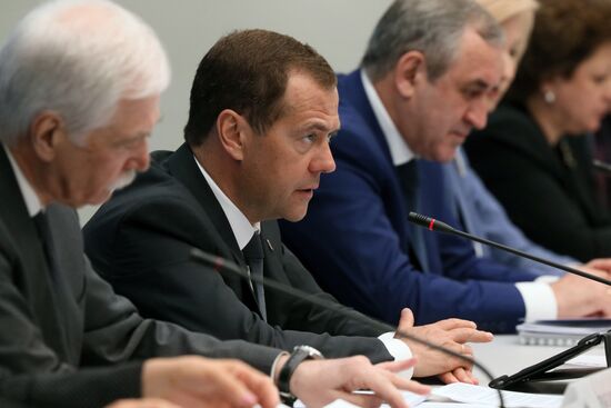 Prime Minister Dmitry Medvedev holds meeting of United Russia party's election campaign commission