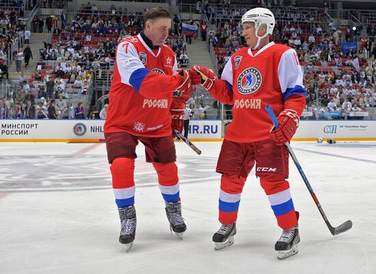President Vladimir Putin takes part in gala match of Night Hockey League's 6th National Festival