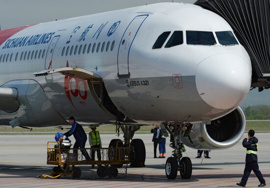 First Vladivostok-Chengdu flight of Sichuan Airlines