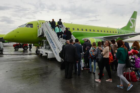 An S7 Airlines Embraer 170-LR aircraft in Novosibirsk