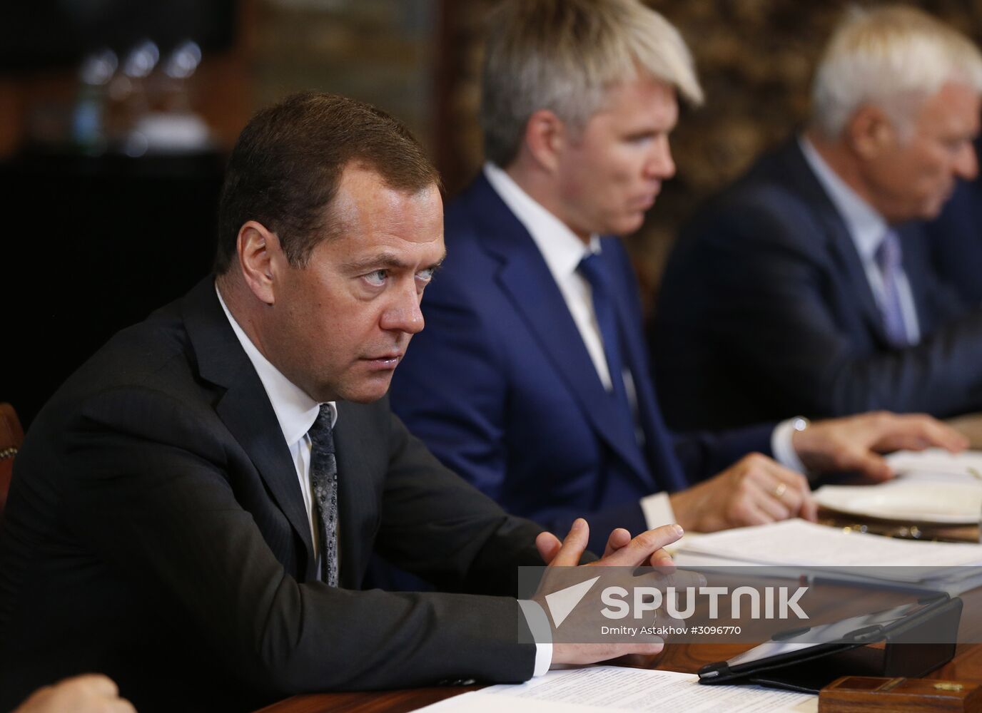 PM Medvedev holds meeting of Board of Trustees of Russian Olympians Foundation