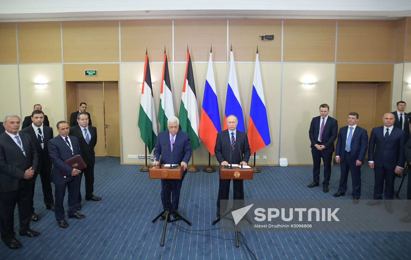 President Putin meets with Palestinian President Mahmoud Abbas
