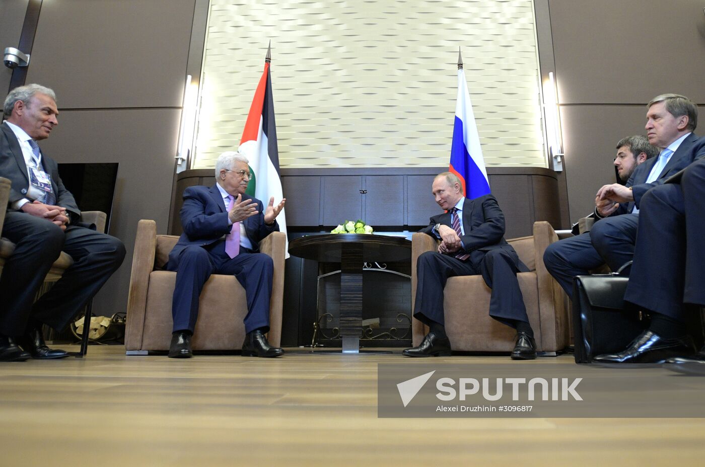 President Putin meets with Palestinian President Mahmoud Abbas
