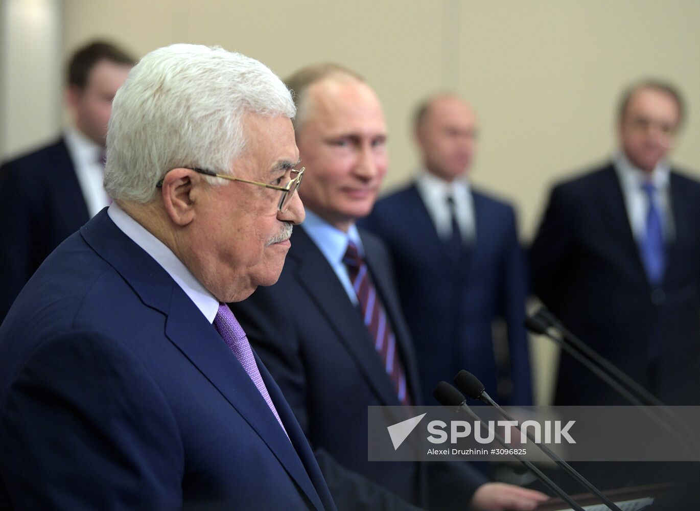 President Putin meets with Palestinian President Mahmoud Abbas