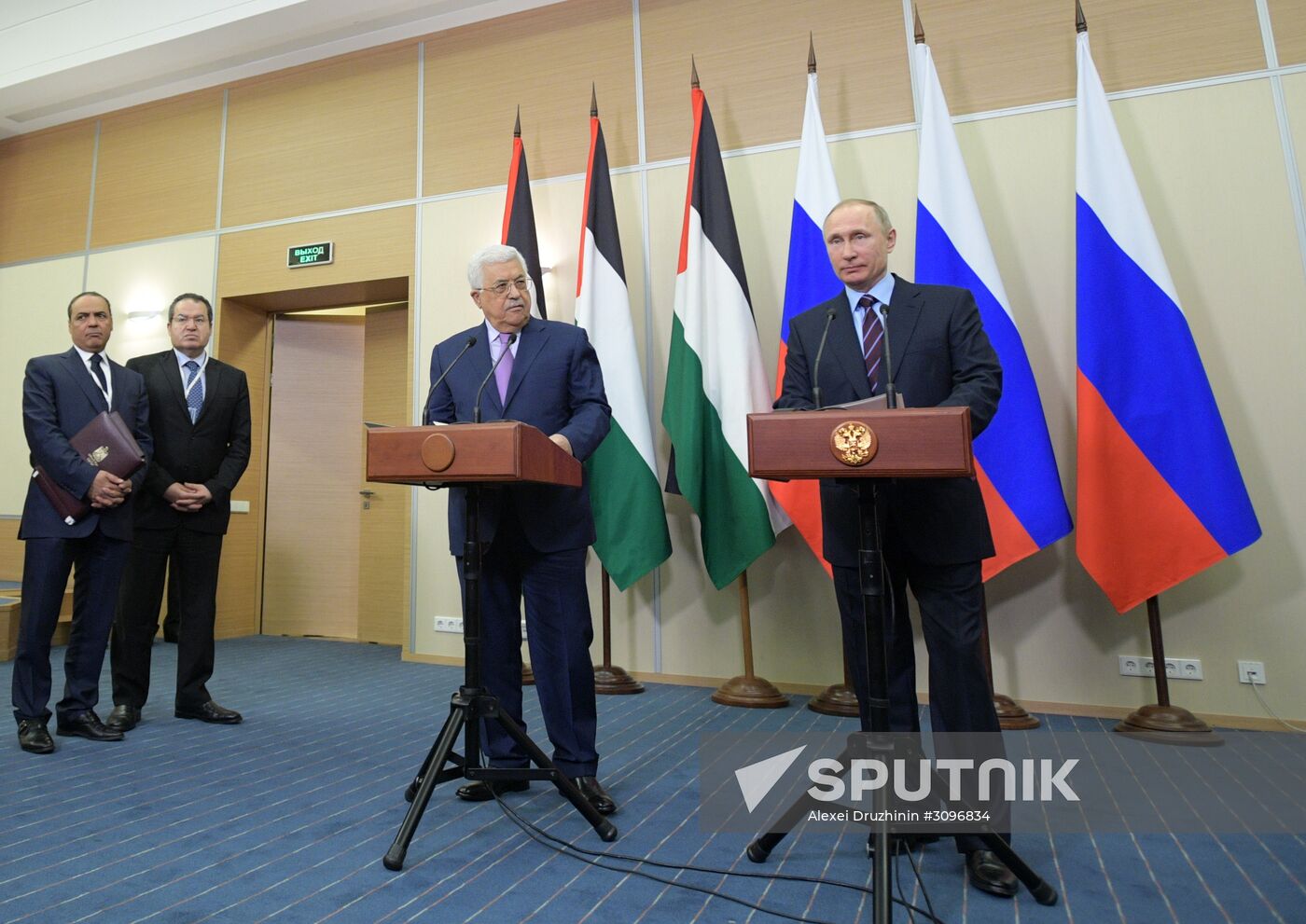 President Putin meets with Palestinian President Mahmoud Abbas