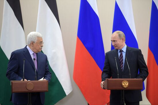 President Putin meets with Palestinian President Mahmoud Abbas