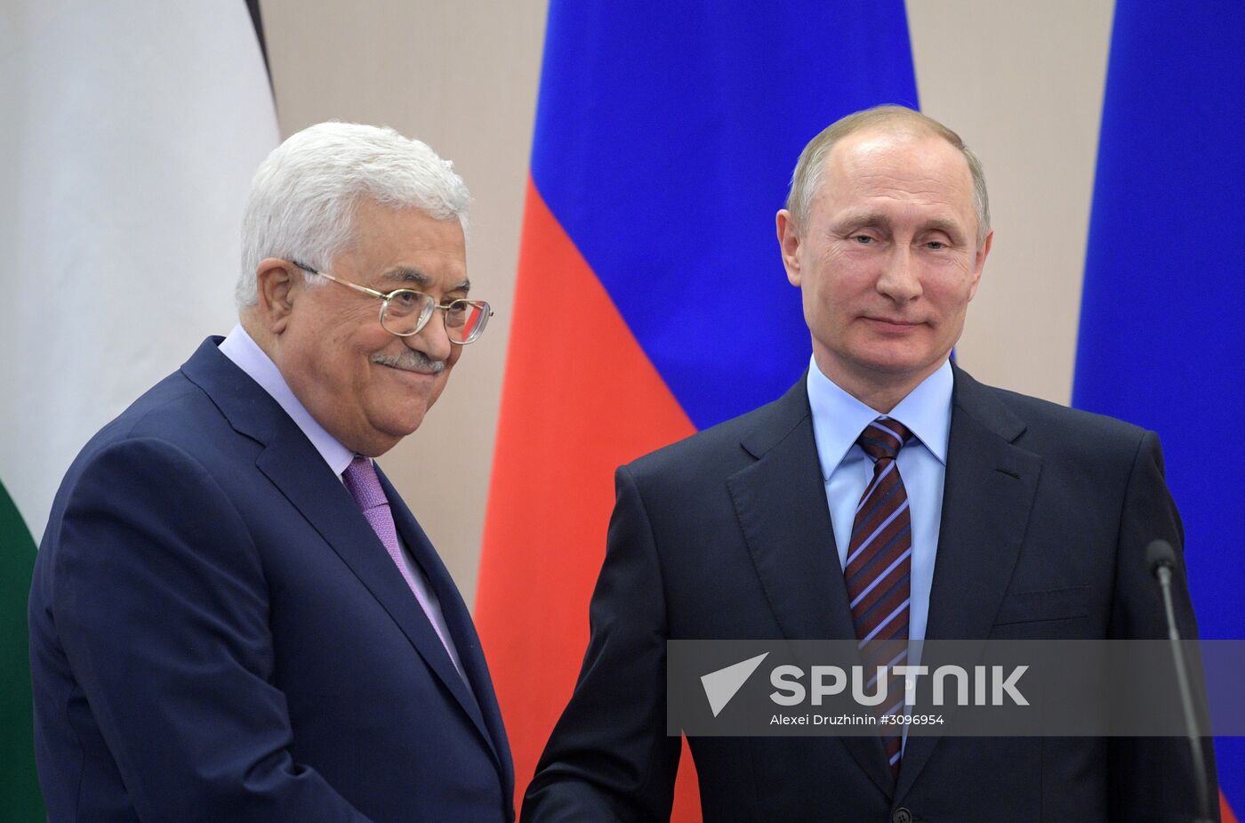 President Putin meets with Palestinian President Mahmoud Abbas