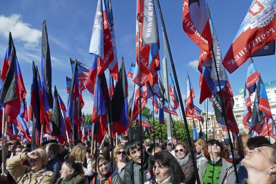 Day of the Republic celebrated in Donetsk
