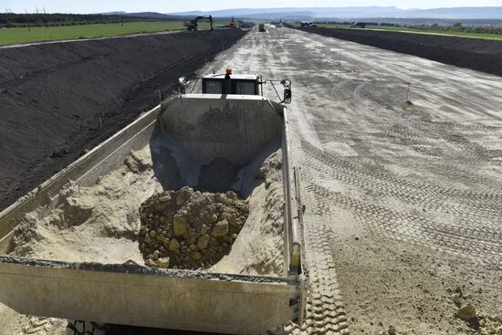 Construction of Tavrida federal highway in Crimea