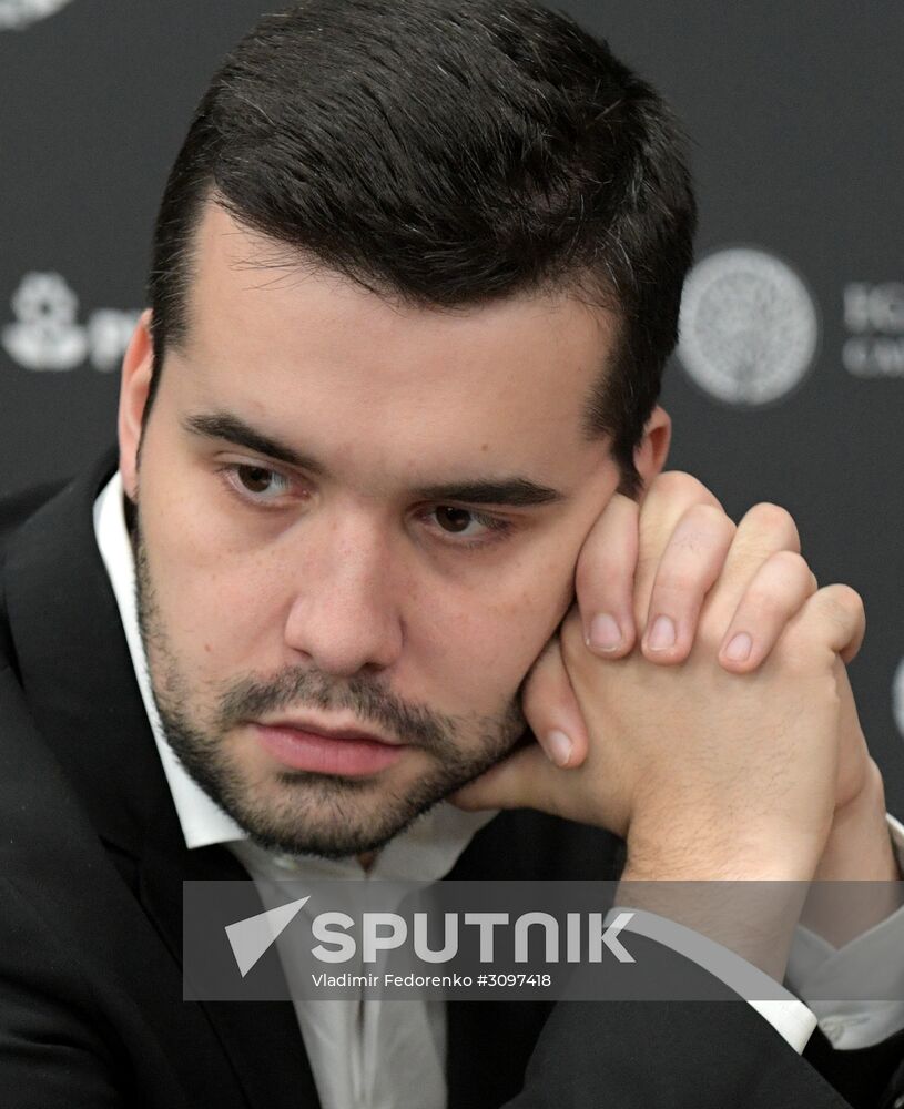 Chess. Moscow Grand Prix. Day one