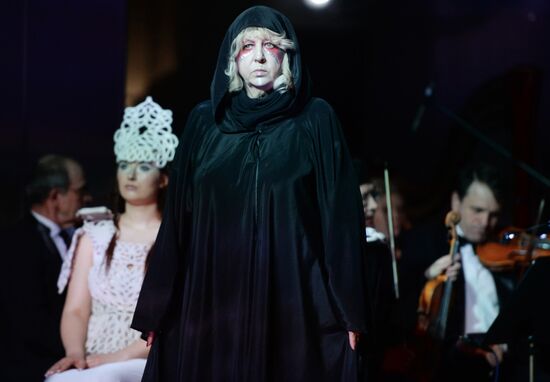 "The Silmarillion: In Memoriam R.J.J. Tolkien" overnightnight opera concert