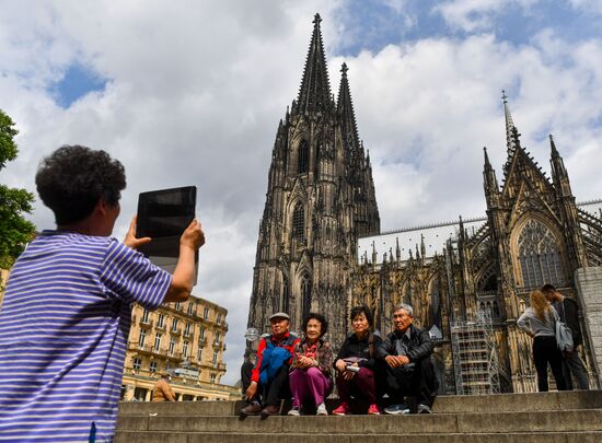 Cities of the world. Cologne
