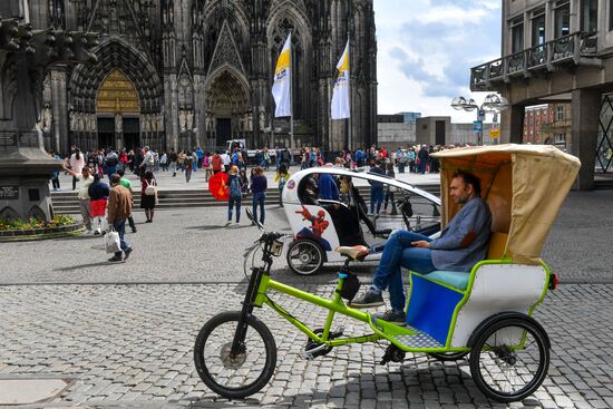 Cities of the world. Cologne