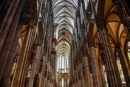 Cities of the world. Cologne