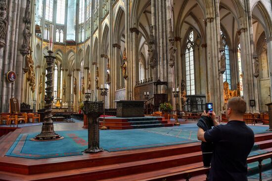 Cities of the world. Cologne