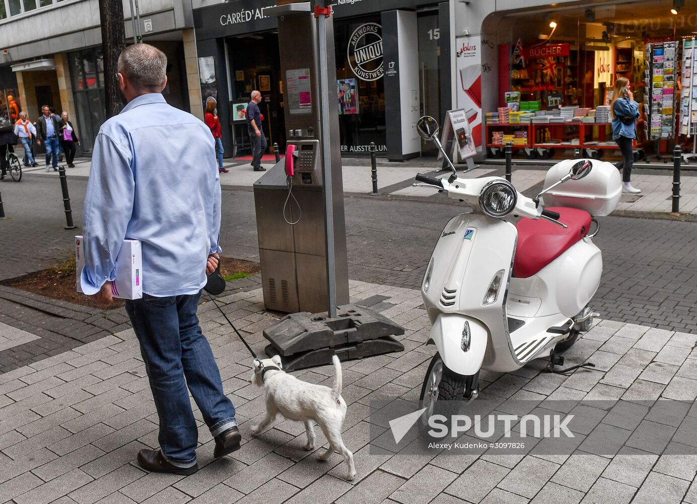 Cities of the world. Cologne