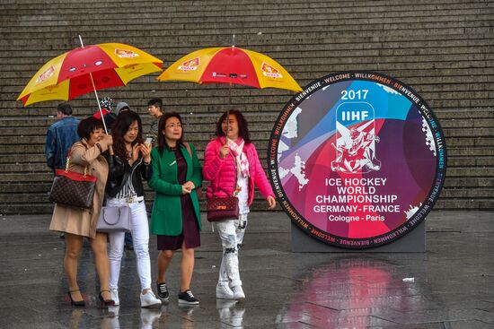 Cities of the world. Cologne