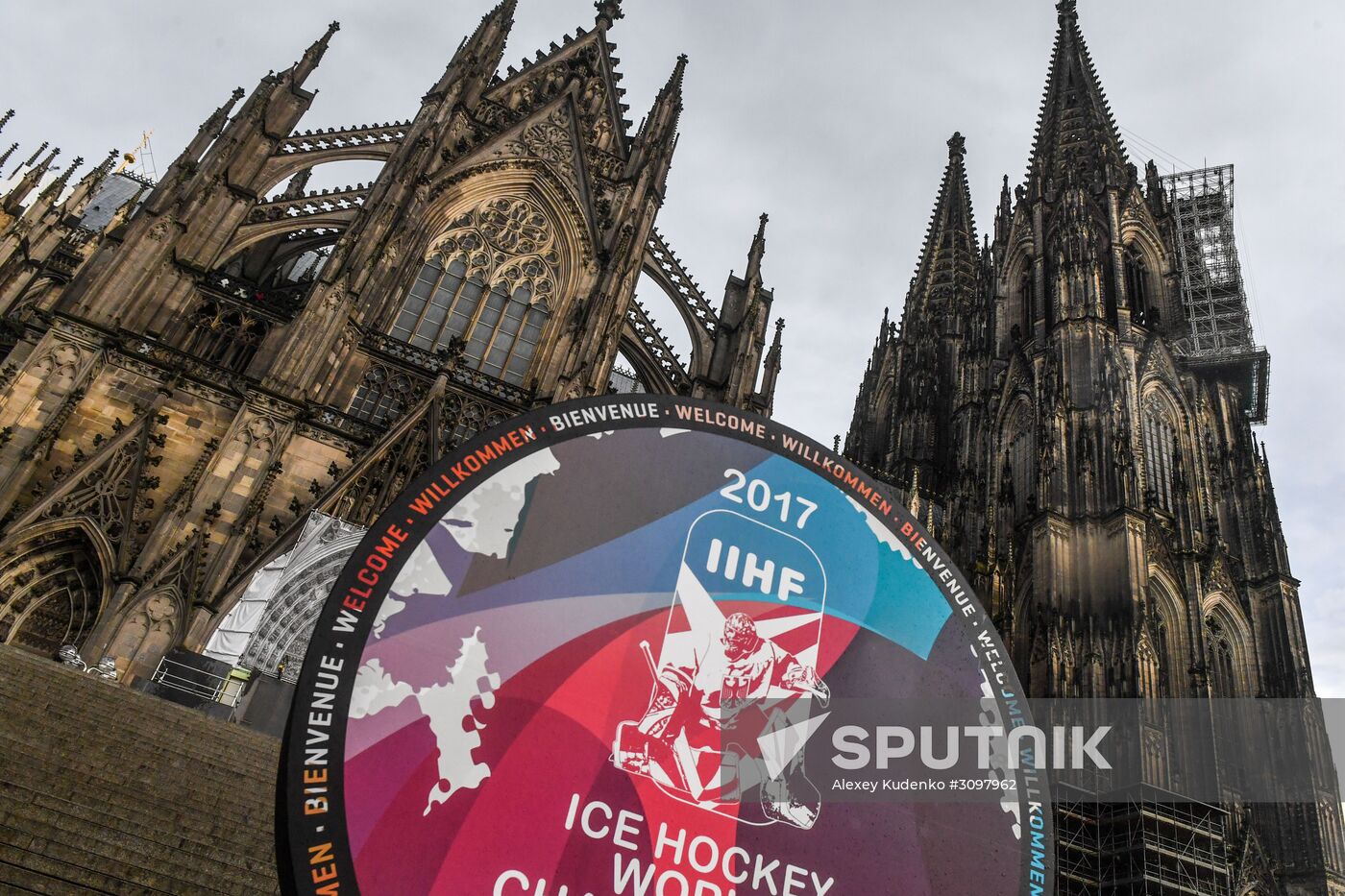 Cities of the world. Cologne